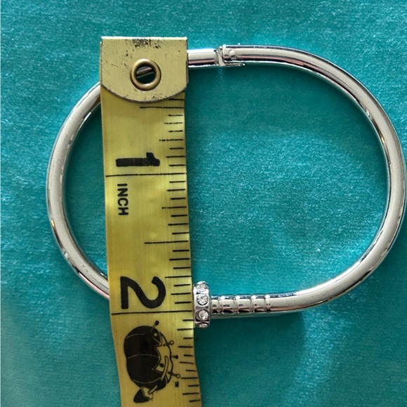 SILVER TONE NAIL HEAD BRACELET CUFF BANGLE BRACELET WITH BLING - Picture 8 of 10